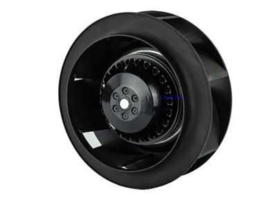 Исследуйте инновационные применения осевых вентиляторов EC в различных отраслях промышленности