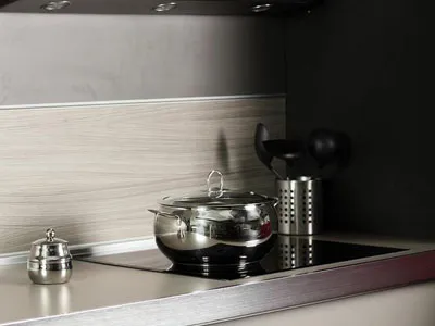 Как выбрать кухонную вытяжку в высокотехнологичном корпусе?